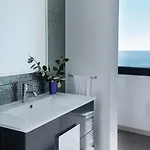 Дом отдыха Guestready - Leme Breathtaking Views Гаула